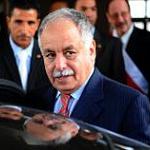Mahmoudi back on hunger strike