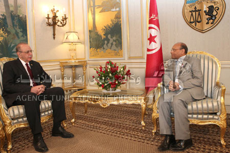 Talks between senior Libyan and Tunisian ministers take place in Tunis