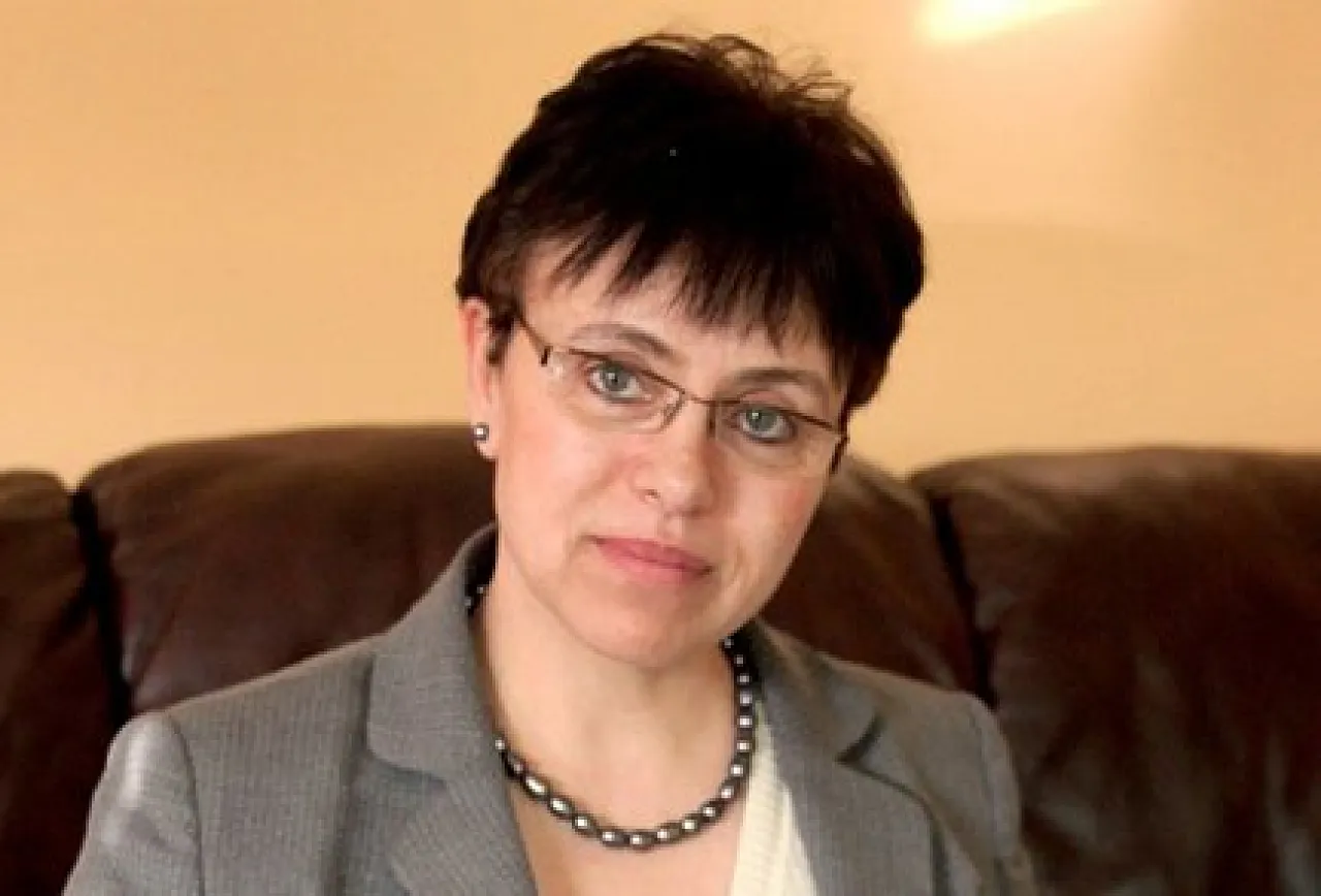 Fatma Hamroush - 090812
