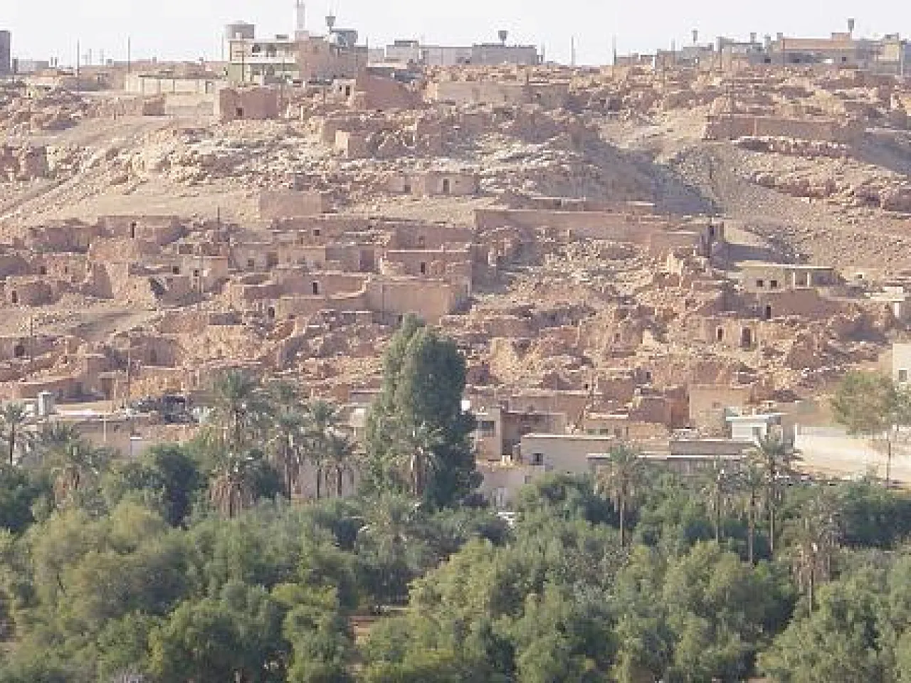 BaniWalid Bani Walid has remained a focus of pro-Qaddafi sentiment since the revolution.