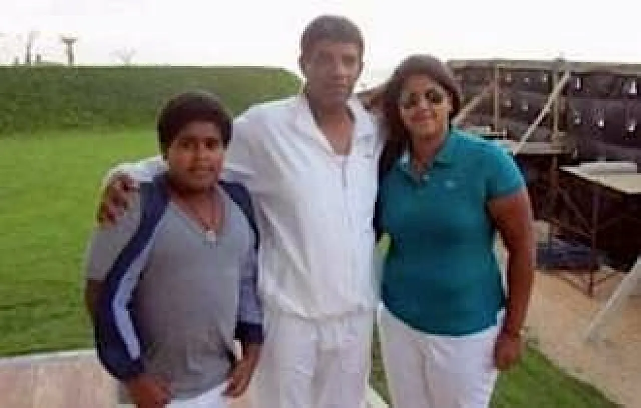 UnoodSenussi Unood Senussi (right) with her father