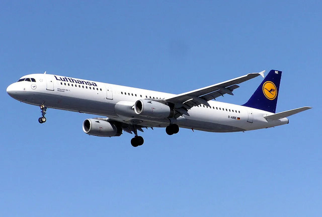 Lufthansa.arpingstone Lufthansa is again operating a daily service