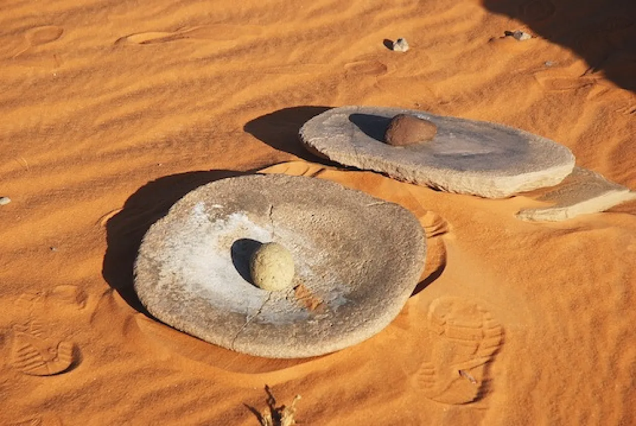 DSC_0284 Ancient grinding stones. All these items lie unprotected on the surface of the desert in a remote area. These items will be picked up sooner or later by the frequent desert visitors.