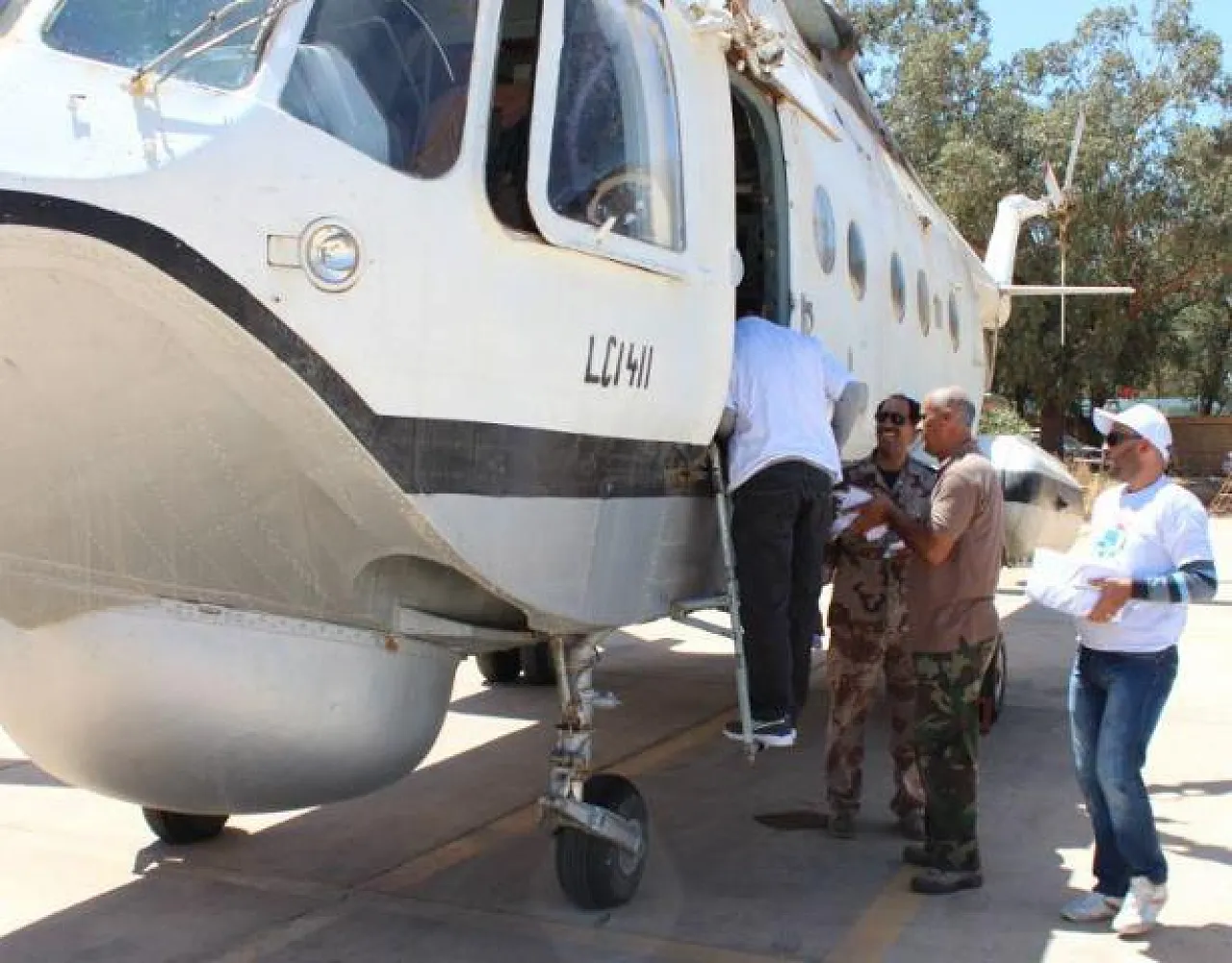 helipopyer19.04.2013 Helicopter requested for aerial distribution of leaflets for Friday rally. (Photo: Libya Needs Justice Facebook)