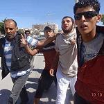 Gunman threatens to blow himself in Tobruk up over American kidnapping