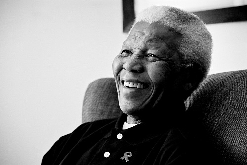 PM's office pays tribute to Nelson Mandela; memorial ceremony in Tripoli on Tuesday