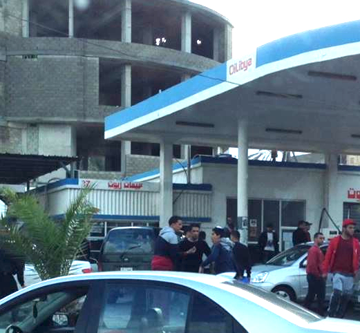 Tripoli drivers continue to panic over fuel