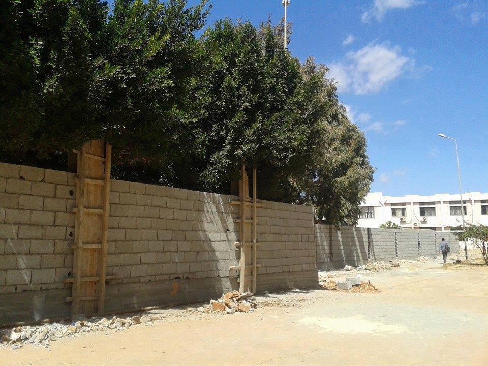 keeping the sexes apart at Derna