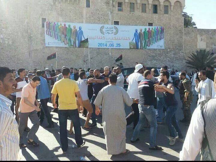 Hafter supporters and opponents clash in Martyrs’ Square