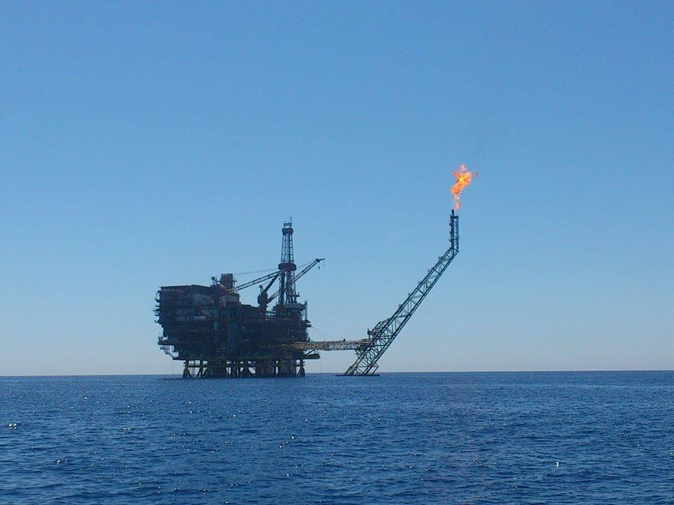 Eni staff evacuated by sea