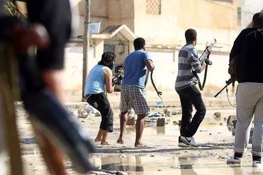 Army urges evacuation of area surrounding Benghazi Port