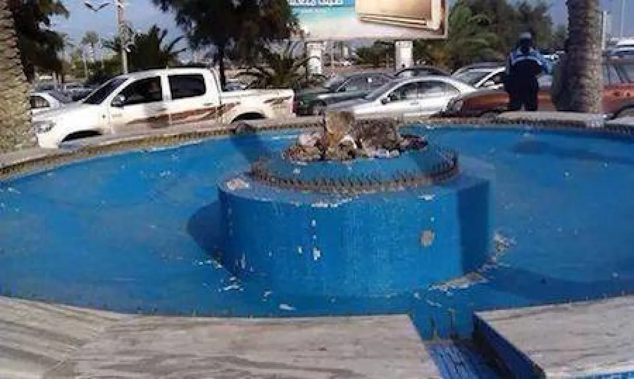 All that remains of the Gazelle and Mermaid statue (Photo: Social Media)