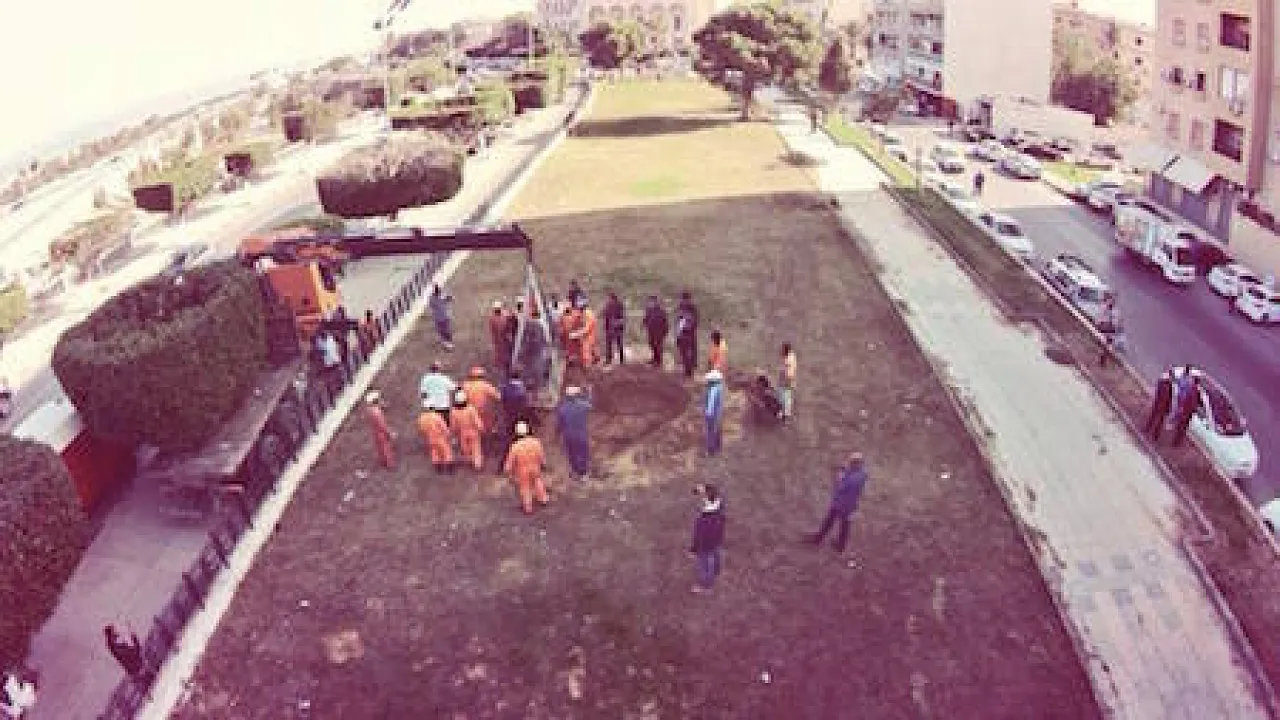 The statue being moved on Sunday