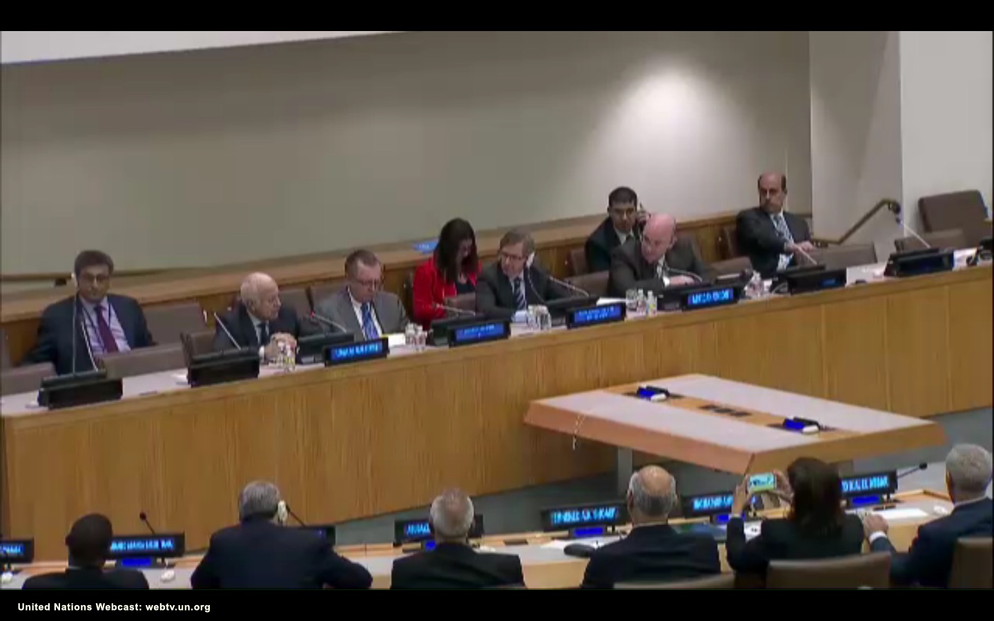 UN: world foreign ministers beg Libya to sign the deal