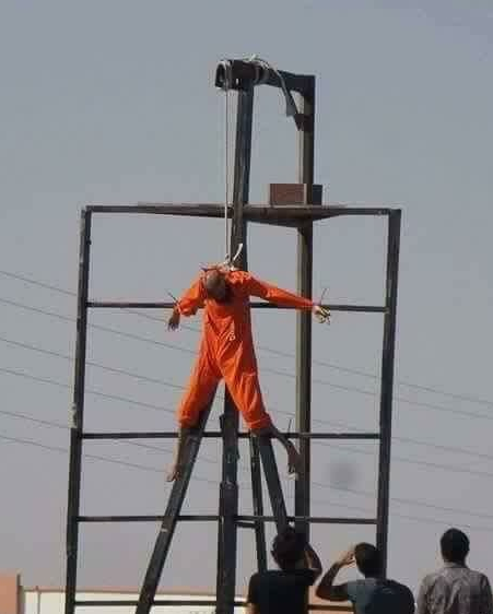 The savage face IS likes to show in Sirte conceals the sufferings of the living (Fie photo)