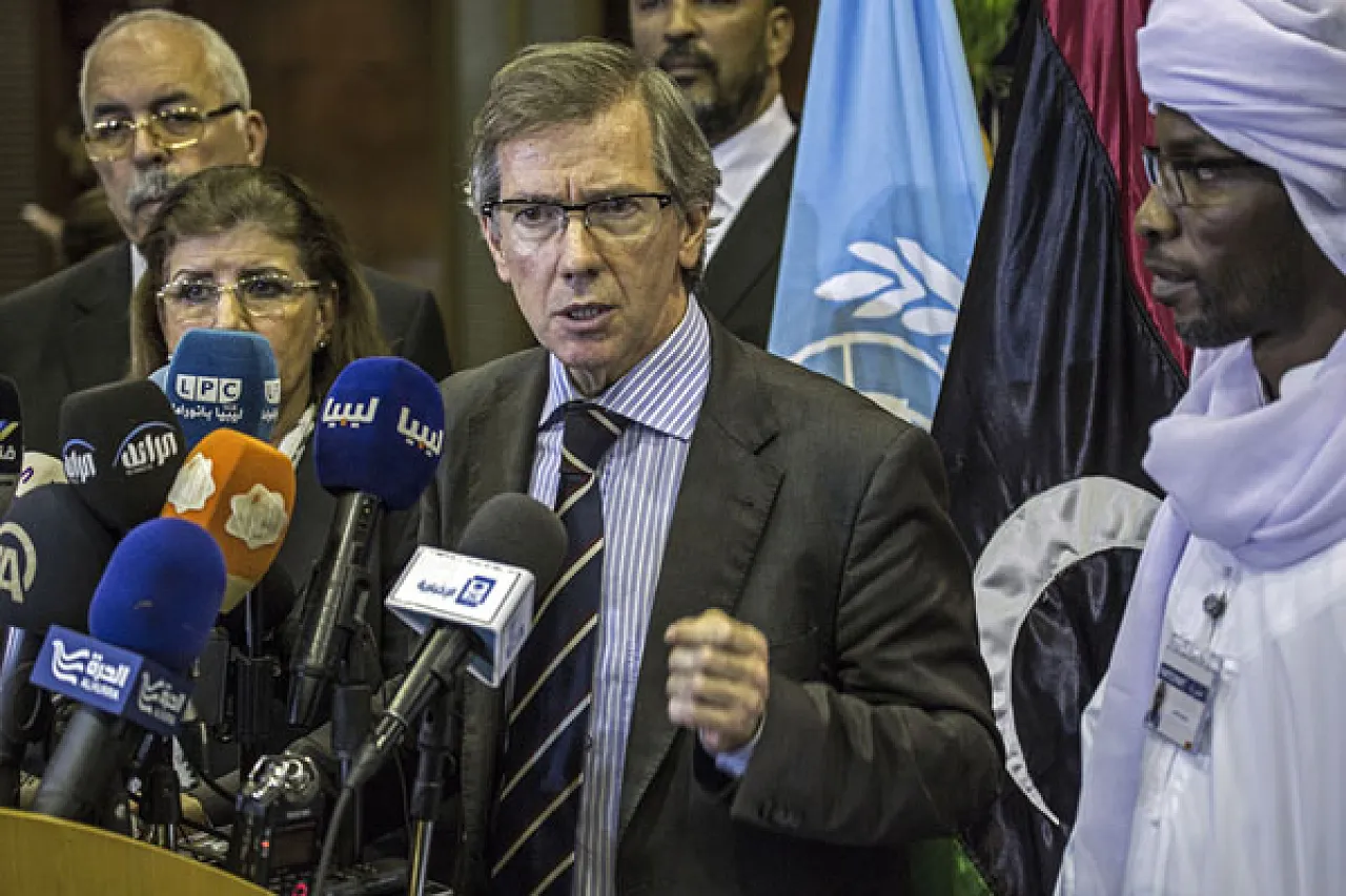 Leon speaking in Skhirat last night (Photo: UNSMIL)