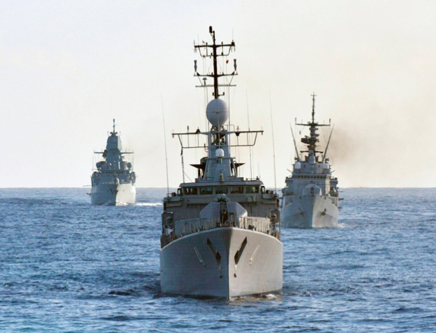 Italians deny warship incursion