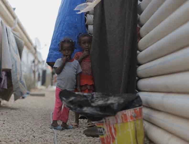 Rockets smashed into two Tawerghan refugee camps in Benghazi says HRW