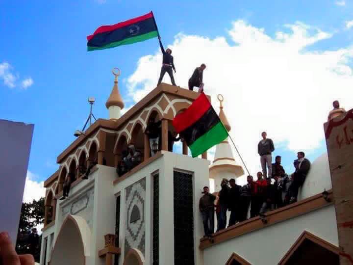 LNA claims victory as IS abandons Derna
