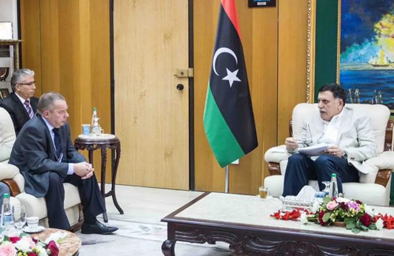 Russian ambassador Molotkov with Faiez Serraj today (Photo: Presidency Council)