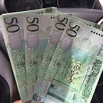 UPDATE: Tripoli protestors complain at lack of cash as plane arrives with LD 112.5 M in new notes