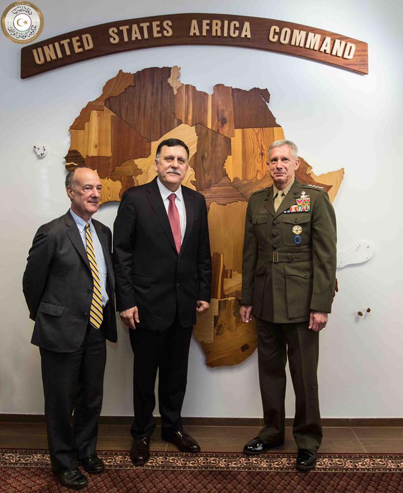 Serraj confers with US military chiefs on operations against IS