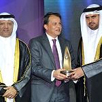 Thinni Health Minister Oakley wins Arab volunteer prize, criticises international community