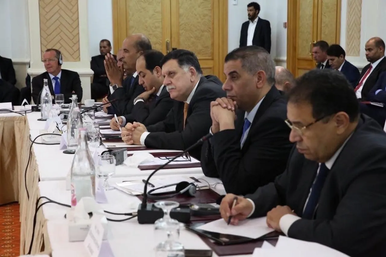 The Presidency Council meeting with the Libya Dialogue in Tunis (Photo: UNSMIL) 