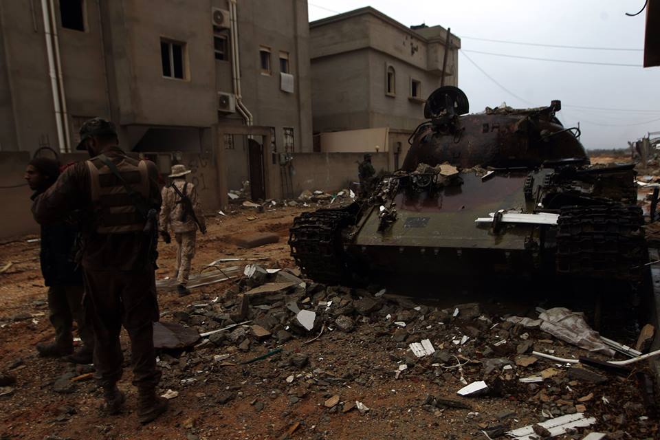 Roads cleared for wounded as Benghazi assault continues