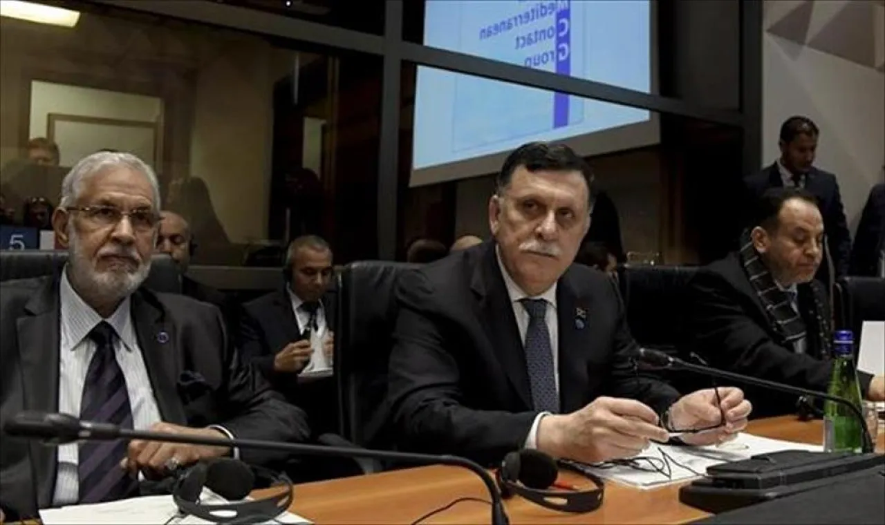 Faiez Serraj and FM Mohamed Taha Siala in Rome last March (Photo:AFP)