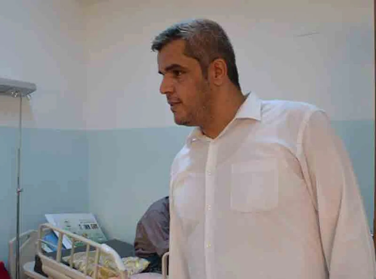 Zliten's mayor Muftah Hamadi at the town's hospital (Photo: Zliten Municipality)