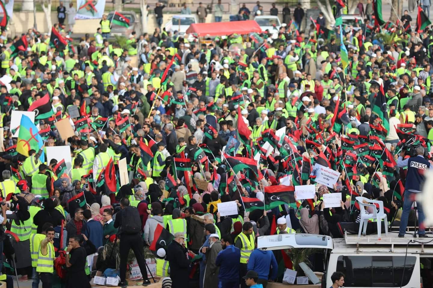 Thousands demonstrate against Hafter Tripoli attack amidst international split on Libya