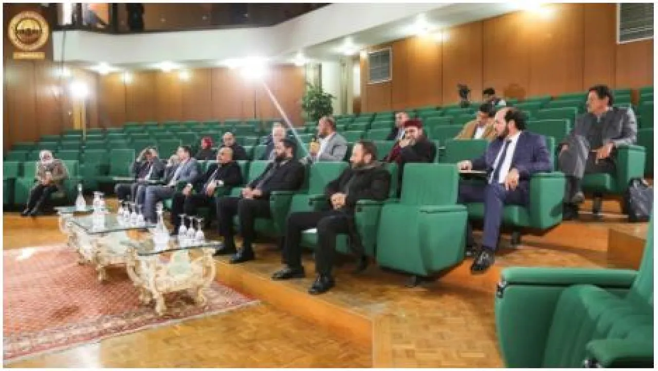 Official photos of the Benghazi HoR session yesterday show no more than a rump of 20 loyal Ageela Saleh members attending. This contrasts with the 127 who attended the Ghadames unofficial meeting (Photo: HoR Benghazi).