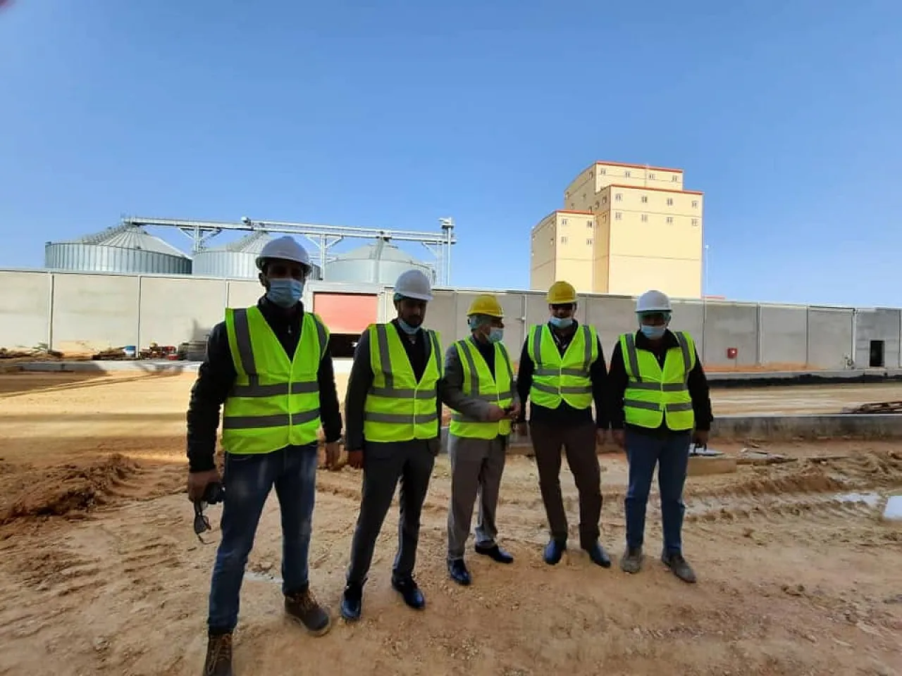 Islamic Development Bank visits LIU's Industrial Zone (Photo: LIU).