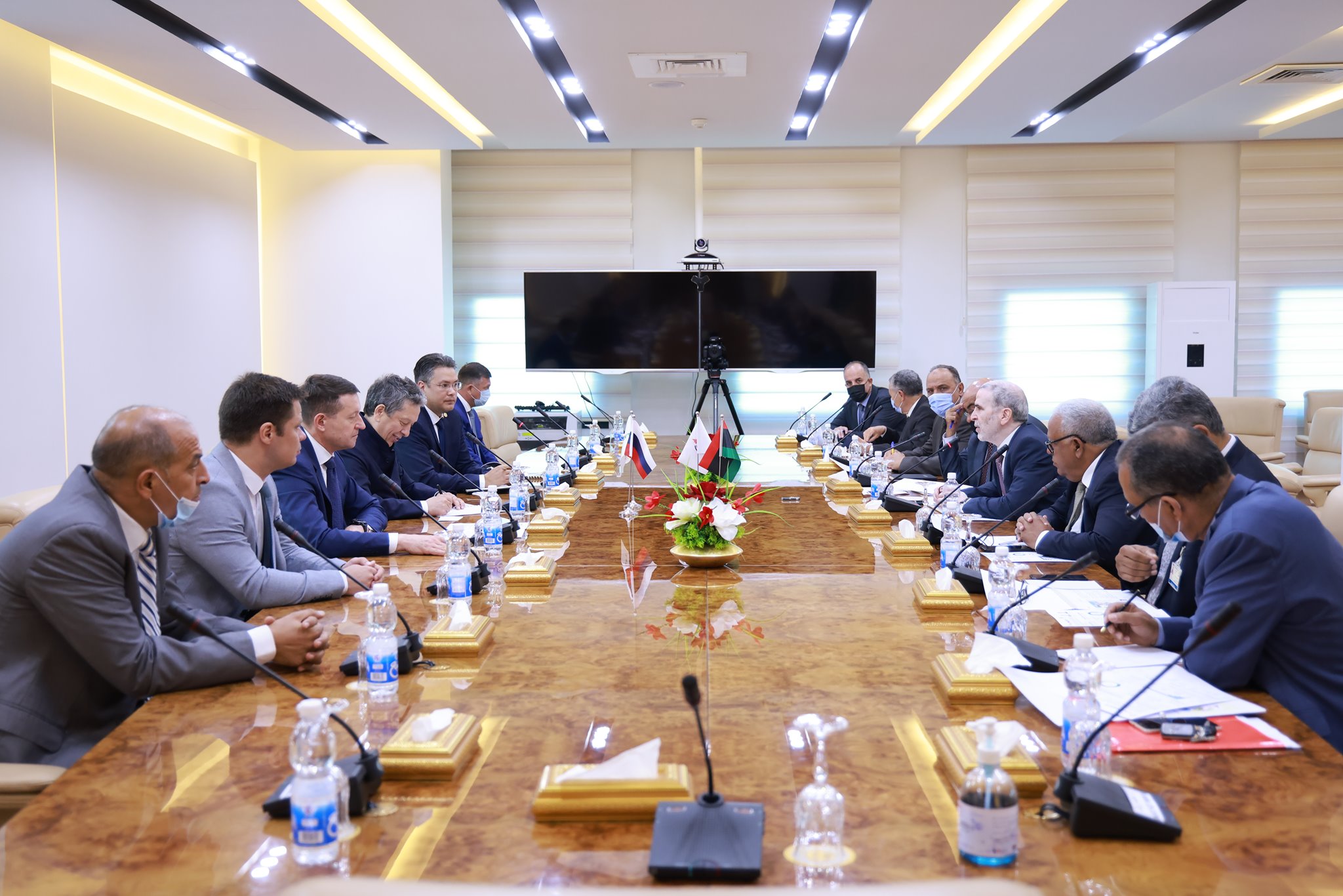 NOC discusses with Russia’s Tatneft production development, refining, capacity building and renewables