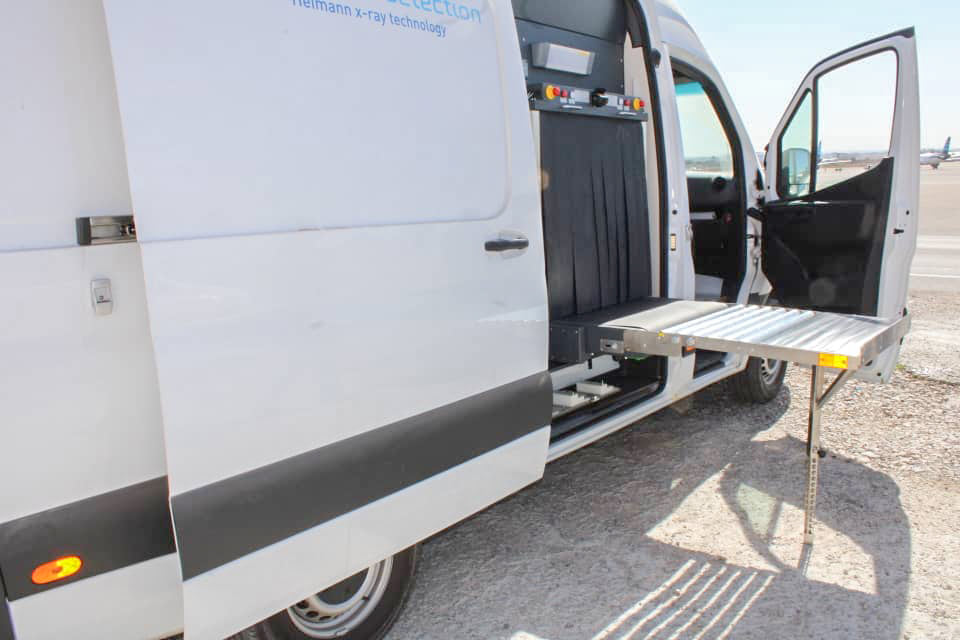 Mitiga airport receives Smiths Detection planeside luggage detection equipment