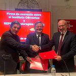 Embassy overseas Repsol signing of Euro 30,000 agreement with Cervantes Institute for teacher training and Spanish language distant learning in Libya