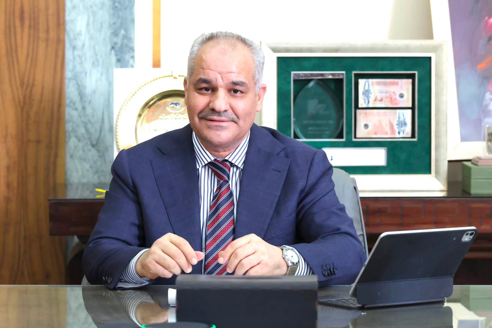 CBL Governor Naji Issa hands in his resignation – dollar trading on the black-market at LD 9.30/dollar