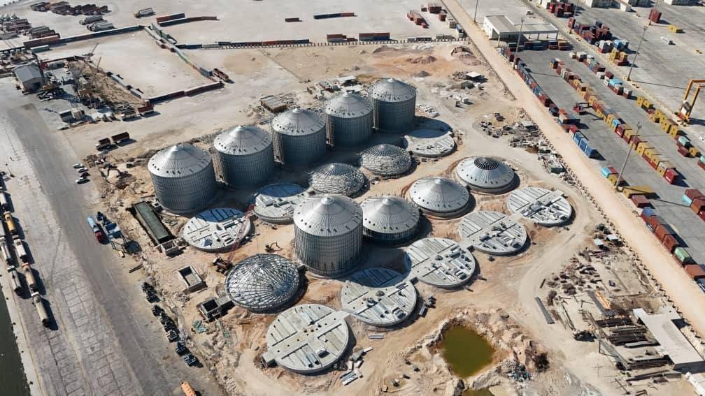 Julyana Free Zone continues implementation work on 200,000-ton grain storage silos project